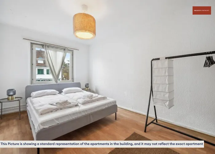 Chic 3-Bedroom Apartment Near Zurich Center